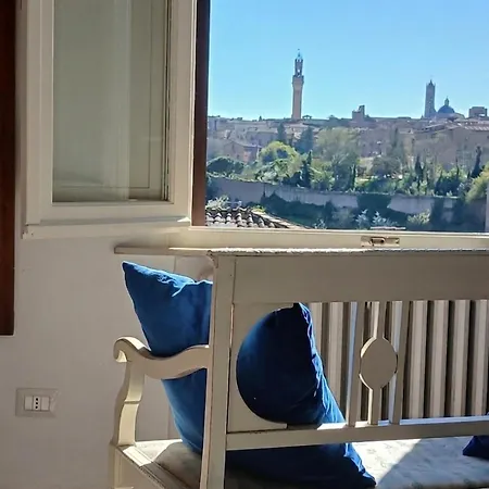 Affaccio Su Siena,vicino Al Centro, Con Garage Apartament