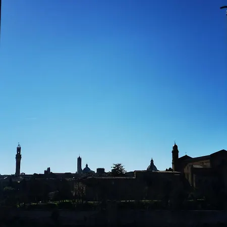 Affaccio Su Siena,vicino Al Centro, Con Garage סיינה