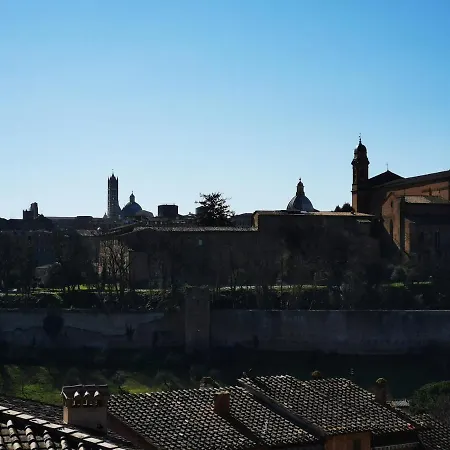 Διαμέρισμα Affaccio Su Siena,vicino Al Centro, Con Garage *