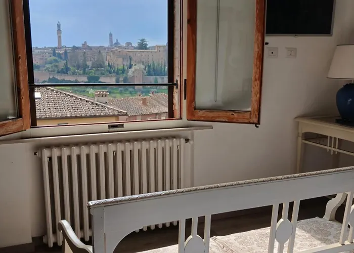 Affaccio Su Siena,vicino Al Centro, Con Garage Siena